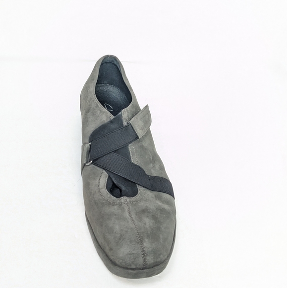 Clarks artisan suede flats - Picture 10 of 16